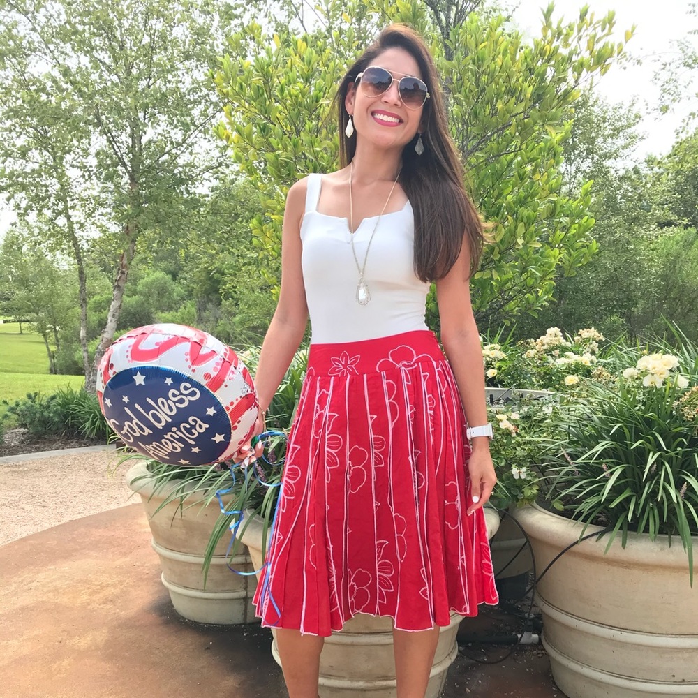 COLDWATER CREEK RED SKIRT - SIZE XS(4)